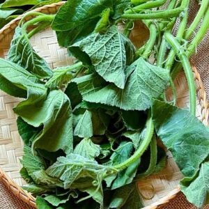 Kumro sag (Pumpkin leaf)